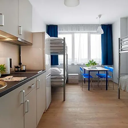 Apart Hostel 3* Poznan
