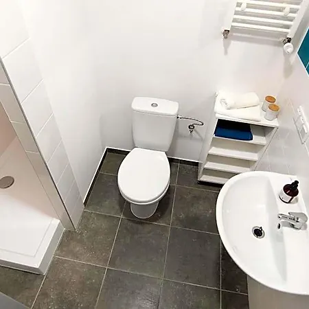 Apart Hostel 3*